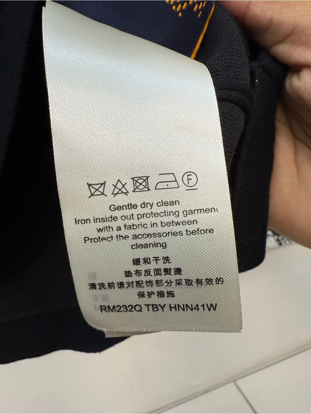 Louis Vuitton Black Crystal Logo Short Sleeve Tee - Picture 11 of 11